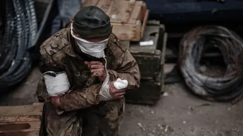 «За борги здали у військо»: історії полонених окупантів на Слов'янському напрямк
