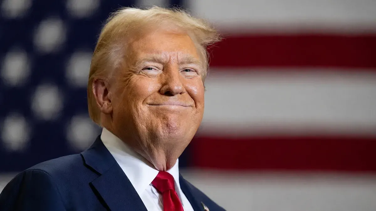 Історичний долар: у США карбують монету з обличчям Трампа