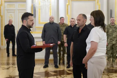 Вони закрили собою побратимів: історії воїнів, яких нагородив Президент