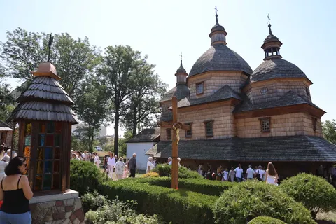 У Жовкві освятили відреставровану церкву XVIII століття зі списку ЮНЕСКО