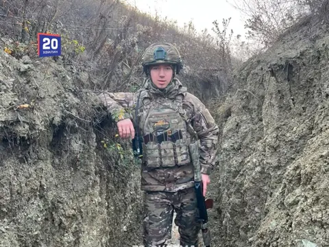 Понтонер Артем Ханін: він будує переправи там, де ворог полює на кожен міст