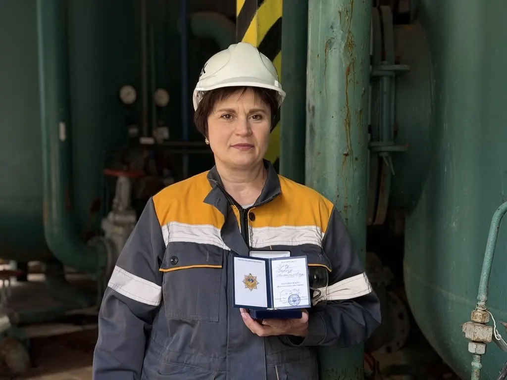 Втратила все у Кураховому, стала «Відмінником енергетики» у Дніпрі: історія Лариси