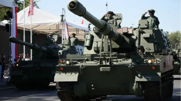 Найбільший військовий парад в історії Польщі: 2000 військових і техніка